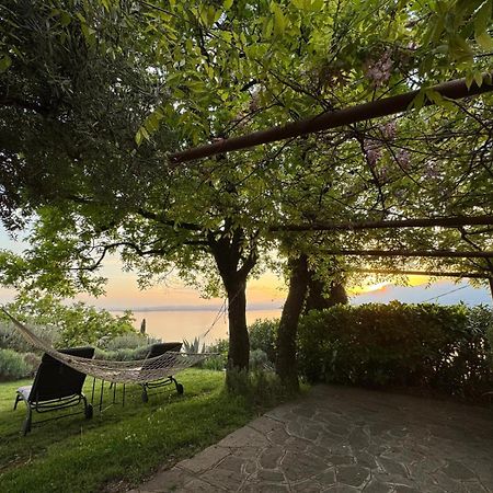 Casa Vacanze Mazurine10 Torri Del Benaco Exteriör bild