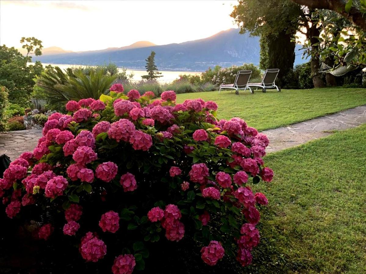 Casa Vacanze Mazurine10 Torri Del Benaco Exteriör bild