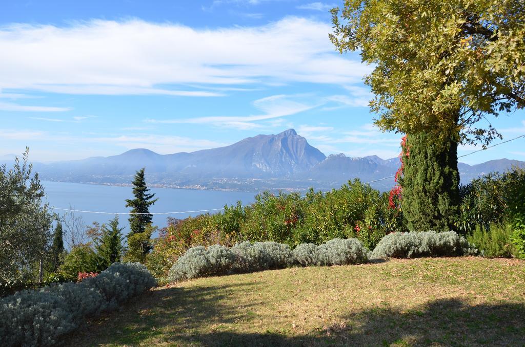 Casa Vacanze Mazurine10 Villa Torri Del Benaco Exteriör bild